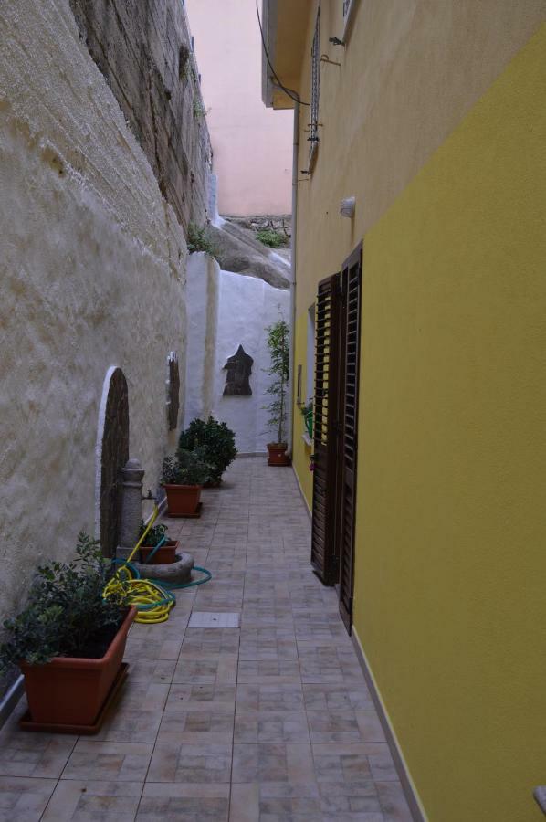 Ferienwohnung La Dependance Di Andreina Baunei Exterior foto